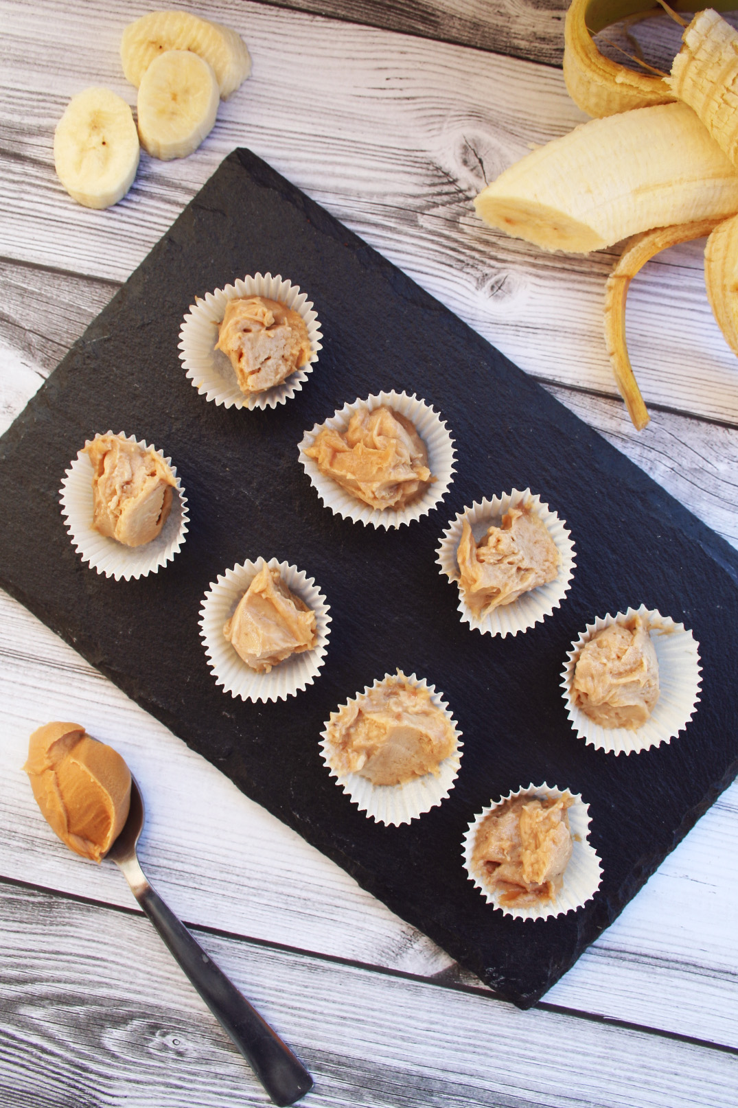 Praline fredde di banana e burro di arachidi